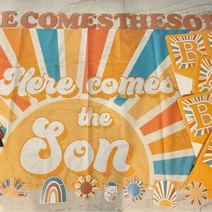 Vibrant 'Here Comes the Son' Party Banner